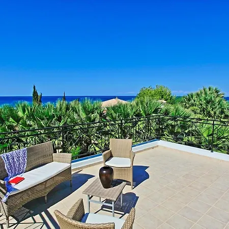 Villa Beach Anna *